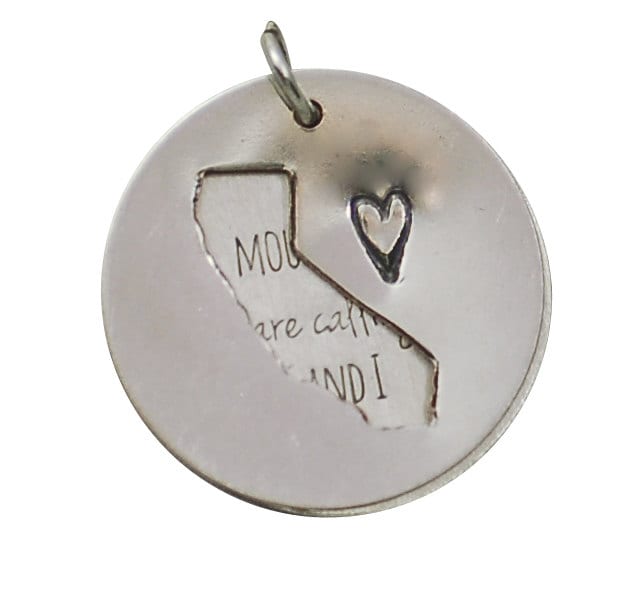 Kalifornien Halskette, Berge Rufen Anhänger, 2-Teilige von TranquillaStudio