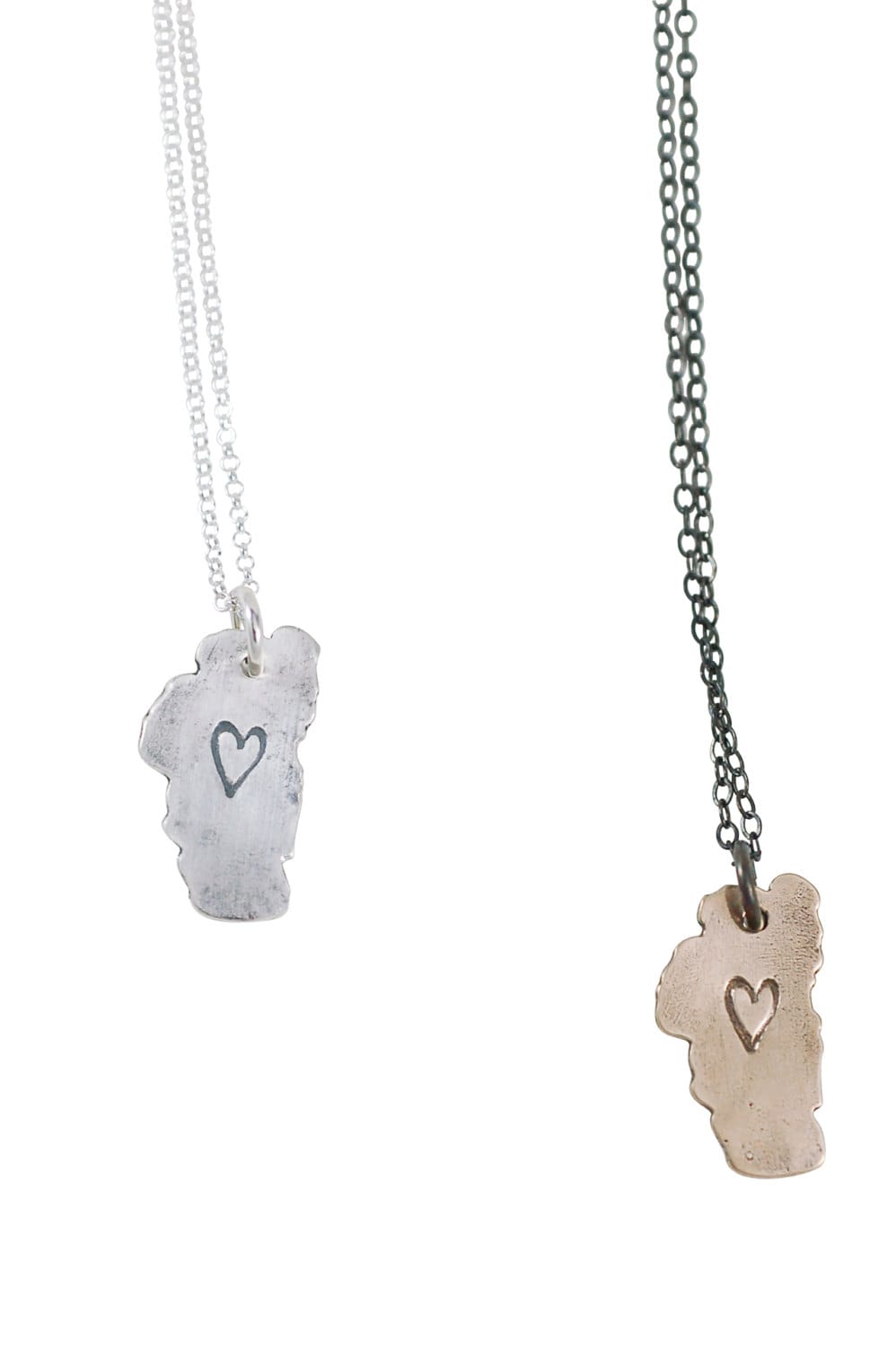 Tahoe Halskette, Charme, Anhänger, Schmuck, Liebe Winziger Anhänger An Silberkette von TranquillaStudio