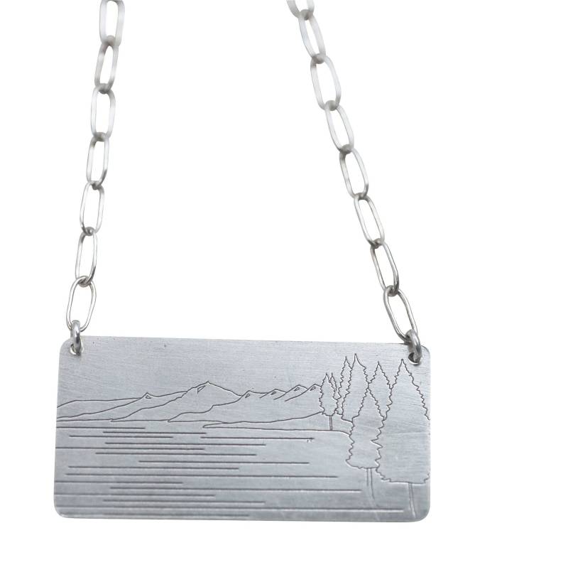 West Küste Strichzeichnung Anhänger, Berge Und Seen Berg Schmuck, See-Schmuck, Naturschmuck, Tahoe Lake Tahoe von TranquillaStudio