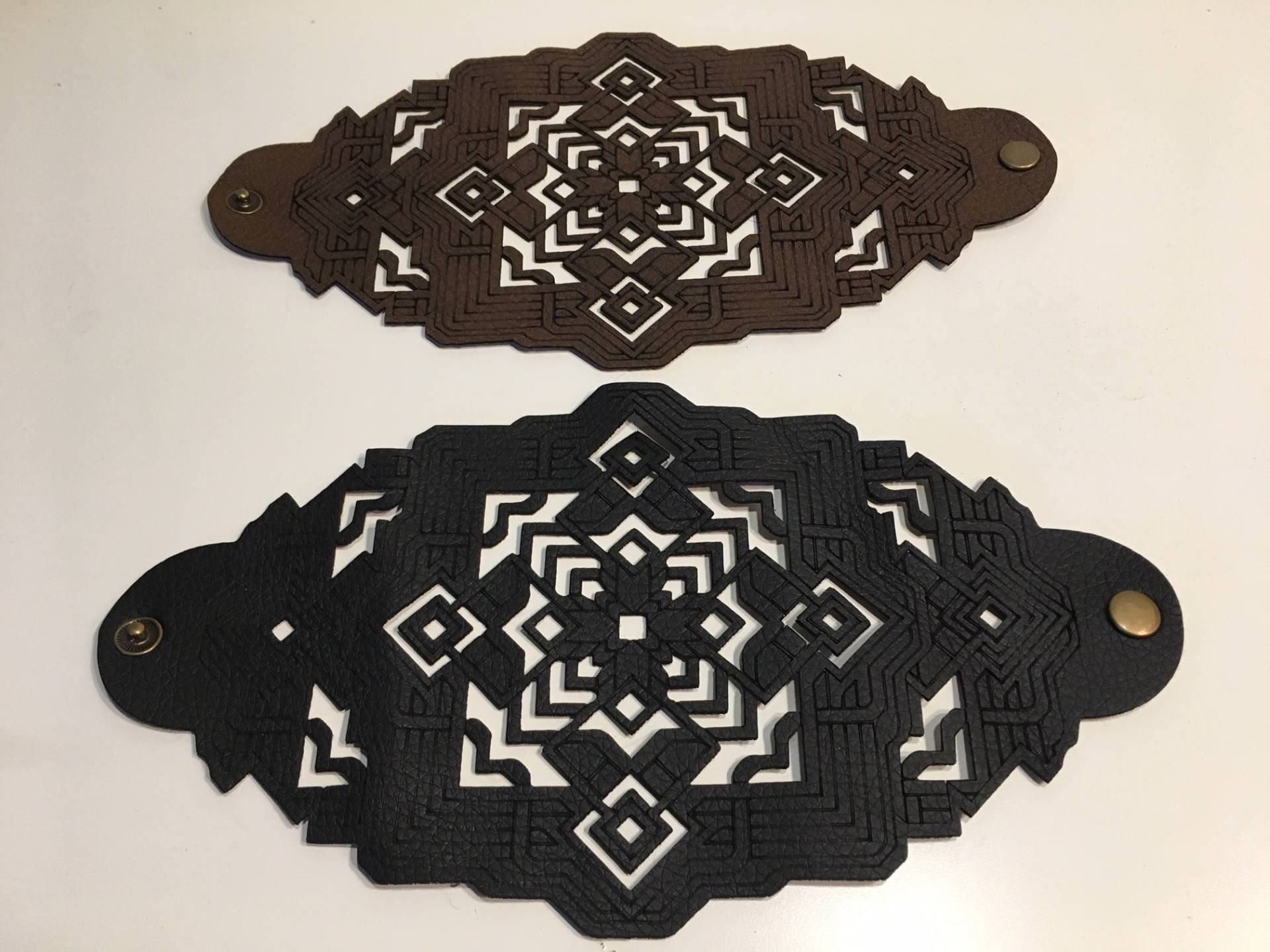 Mandala Armband Armlet Arm Band Manschette Gauntlet Steampunk - Kunstleder Unisex von TransrealStudio