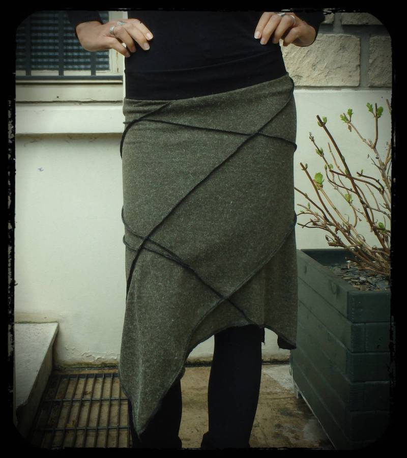 Langer Rock, 1000 - Bis 10-000, 1000 M, M von TranxnHealingFactory