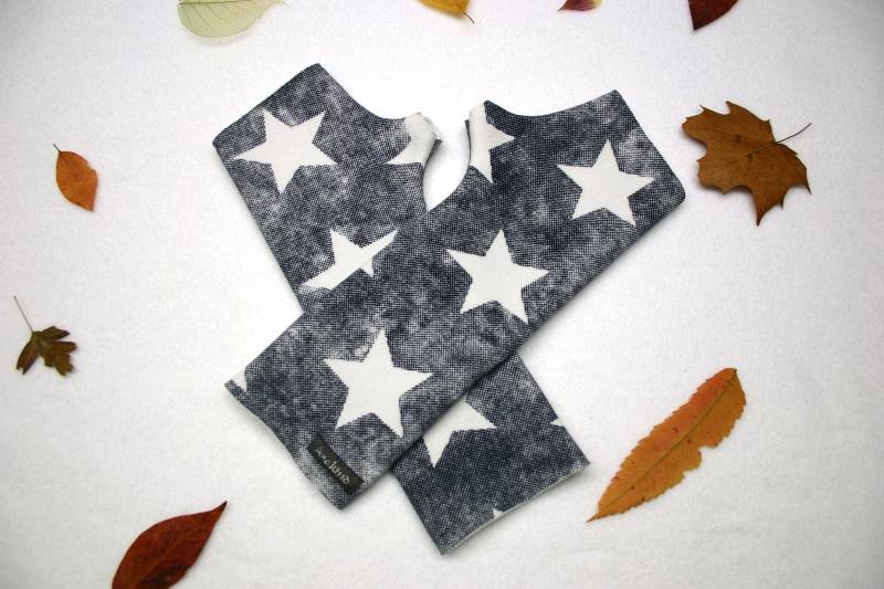 Armstulpen Handwärmer M. Daumenloch Aus Double-Face Sterne Handmade Berlin von TrashBerlin