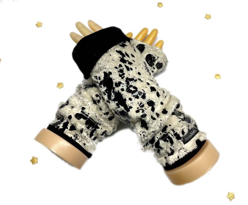 Plüschige Wende-Arm-stulpen Muh-Kuh Aus Wellness-Fleece & Viskose-Jersey Handwärmer Armwärmer Handstulpen Armstulpen Handmade Berlin von TrashBerlin