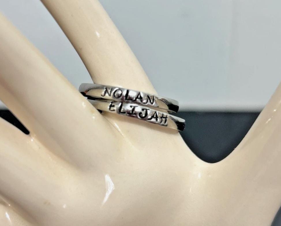 3 Mm Personalisierte Edelstahlring Größen 4-13 3 Mm Personalisierte Edelstahlring Größen 4-13 von TrasheeTreasures