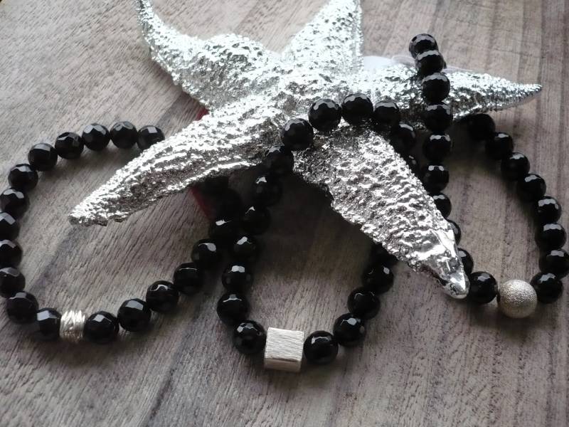 Onyx Armband Schwarzes Edelstein Handgefertigtes Einzelstück Geschenk Für Frauen Schmuck von TraumPerlenWerk