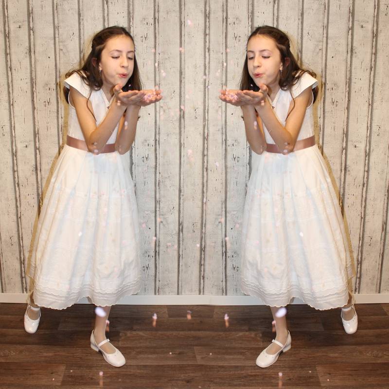 Kommunionkleid Alice, Besticktes Baumwollkleid Mit Gürtel, Kommunionskleid, Kommunion, Einschulung, Blumenmädchen, Sommerkleid, Stickerei von Traumepochen