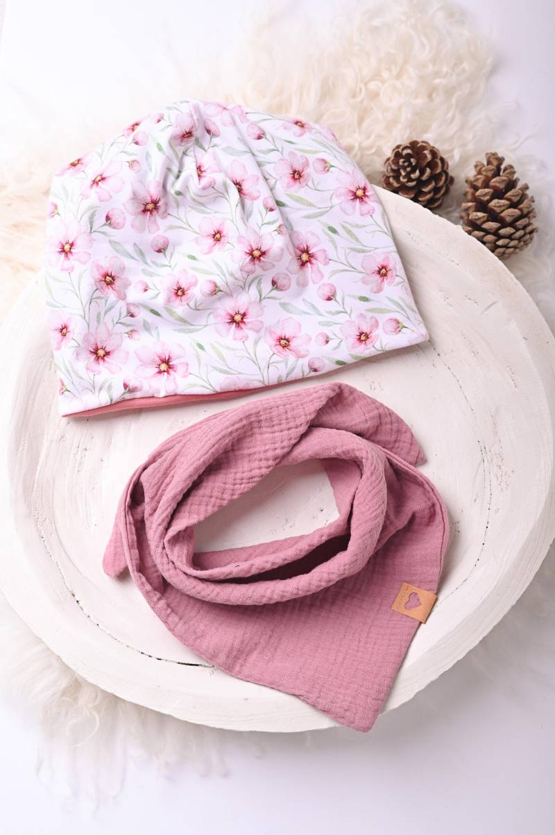 Beanie Und Musselin Halstuch Set Kinder Baby Mütze Schal Jersey Blumen Wintermütze Übergangsmütze von Traumpony