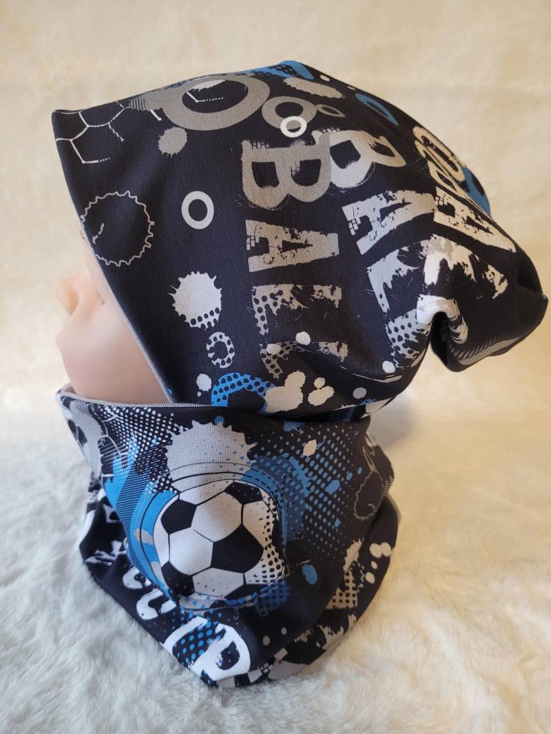 Mütze Und Halssocke, Beanie Loop, Kindermütze, Jungen, Fussball, Ball, Blau, Dunkelblau, Weiß, Grau Mütze Und Halssocke, Beanie Loop, Kindermütze, Jungen, Fussball, Ball, Blau, Dunkelblau, Weiß, Grau von TraumstueckeByNadine