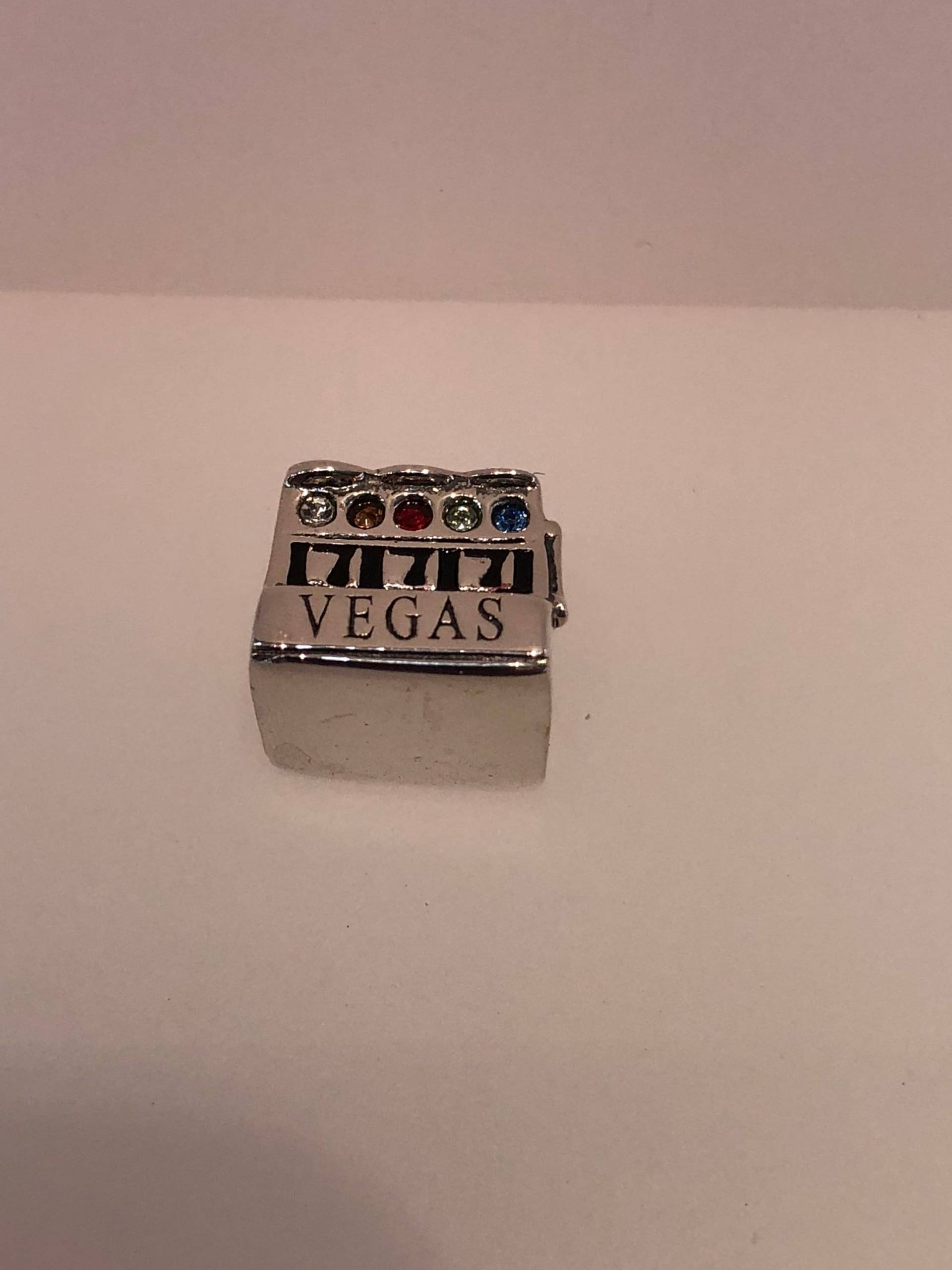 Lokale Perlen Las Vegas Pandora Stil Charm Slot Machine Lokale Perlen Las Vegas Pandora Stil Charm Slot Machine von TravelCharmsDesign