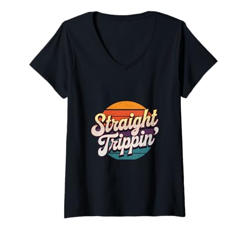 Damen Straight Trippin |- T-Shirt mit V-Ausschnitt Damen Straight Trippin |- T-Shirt mit V-Ausschnitt von Traveler Routine Vacation