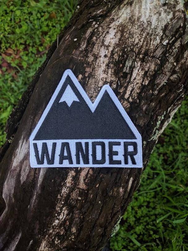 Wandern Patch Abenteuerreisen Patches Auto Pack Back Straße Reise Erkunden Fernweh Wunderlust Wandern Patch Abenteuerreisen Patches Auto Pack Back Straße Reise Erkunden Fernweh Wunderlust von Travelerkitandco