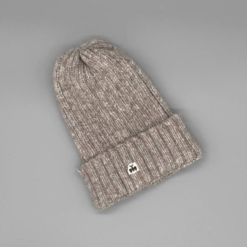 Handgestrickte Alpaka Mütze Aus 100% Baby-Alpakawolle - Moderne Unisex Beanie in Grau von TreAlpacas