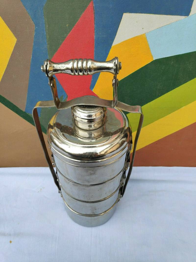 Vintage 5 Fach Vernickelte Messing Tiffin Box | Antike Lunch Roti Dabba Mit Schließsystem Antikes Geschirr von TreasureArtefacts