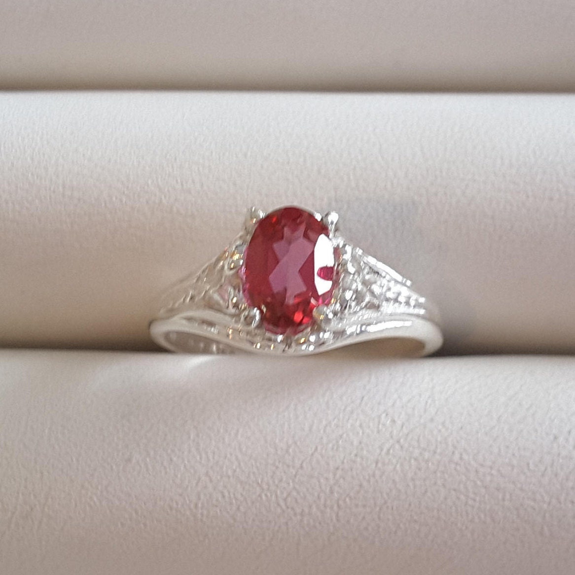 Erröten Topas Ring von TreasureBoxJewel