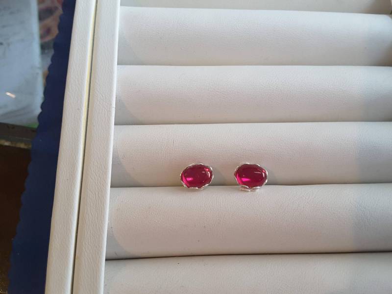 Rubin Silber Filigrane Lünette Ohrringe von TreasureBoxJewel