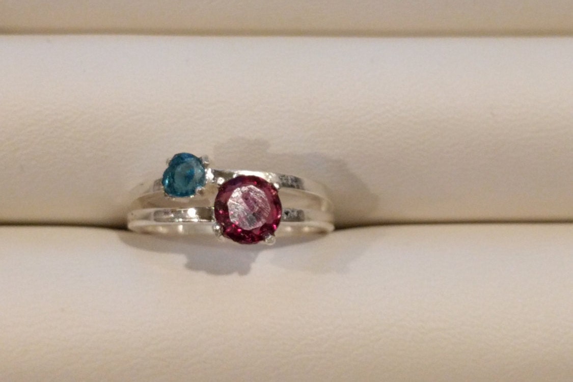 Topas Und Granat Silber Ring von TreasureBoxJewel