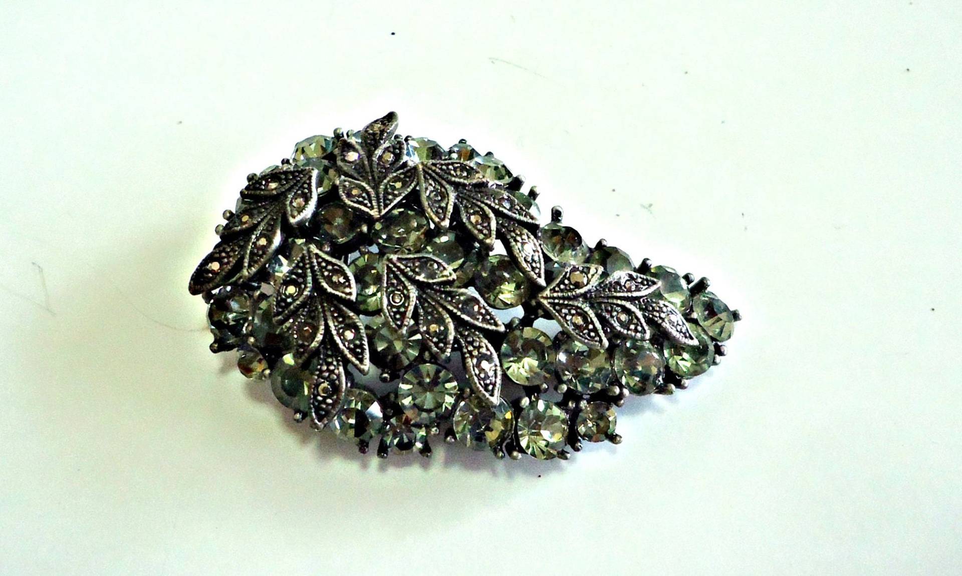 Markasit & Strass Brosche Vintage Anstecknadel Markasit & Strass Brosche Vintage Anstecknadel von TreasureCoveAlly