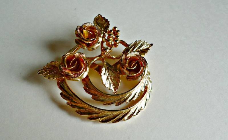 Vintage Coro Brosche Rose Mid Century Vintage Coro Brosche Rose Mid Century von TreasureCoveAlly