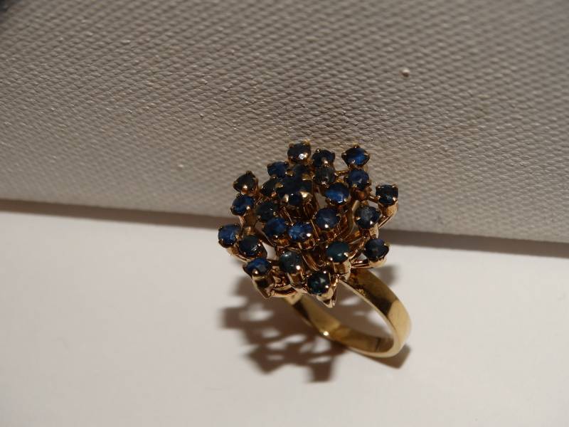 14K Gelbgold Größe 6 Natürliche Erde Minen Saphir Ring von TreasureHuntingSpot