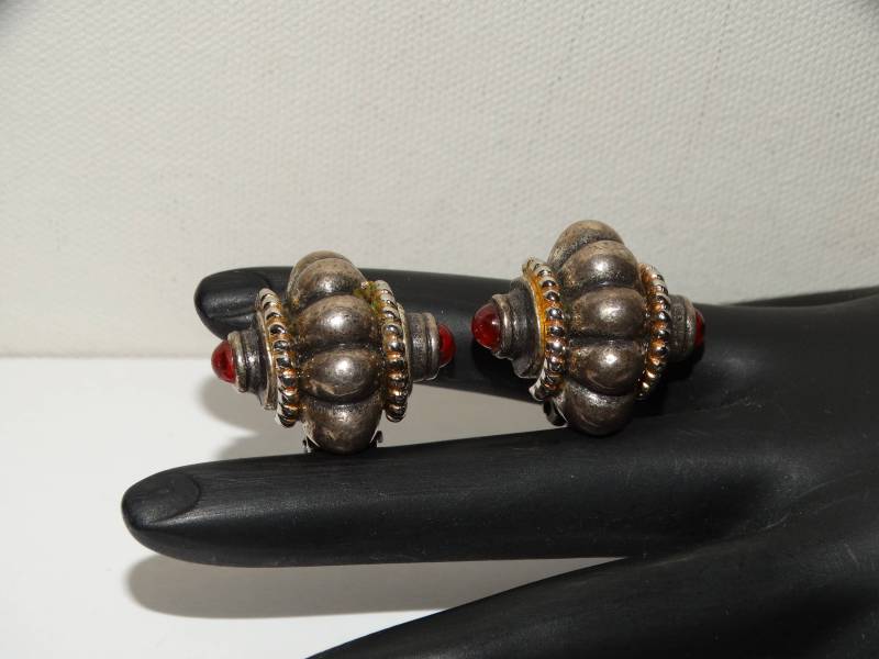 50Er Jahre Silber Ton Geriffelte Ovale Ohrclips Nach Wunsch von TreasureHuntingSpot