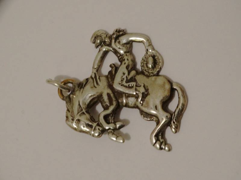 950 Sterling Silber J. S. V. P. Designer Signierter 1 1/2" X 1/4" Anhänger von TreasureHuntingSpot