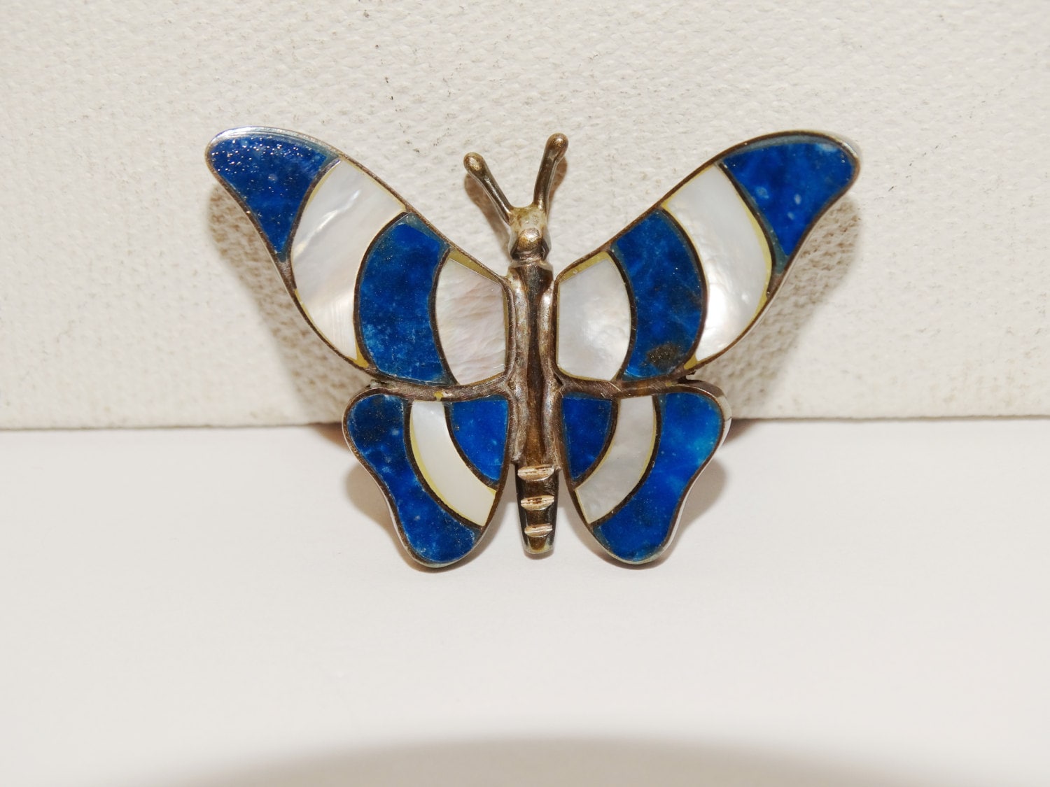 970 Sterling Silber Aus Den 1960Er Jahren Eingelegter Stein Schmetterling Brosche 970 Sterling Silber Aus Den 1960Er Jahren Eingelegter Stein Schmetterling Brosche von TreasureHuntingSpot