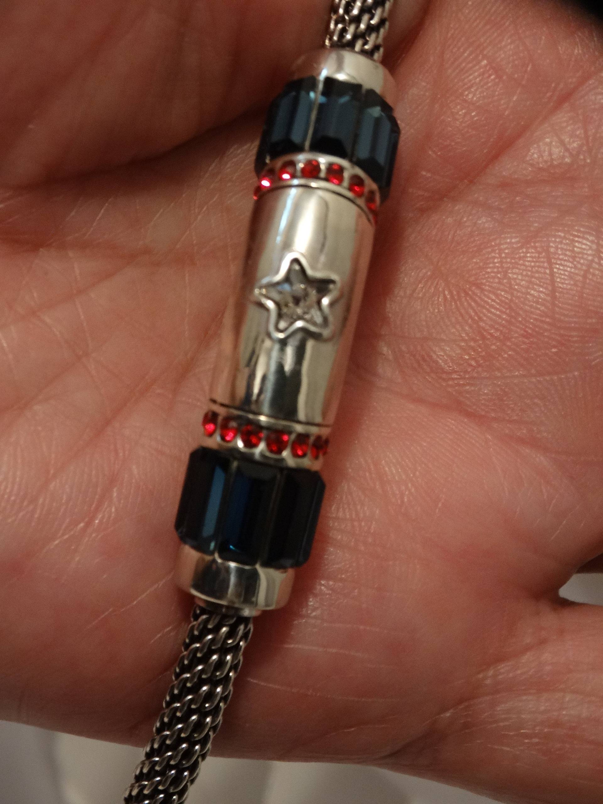 Brighton Silber Ton Armband with Weiß Rot Und Blau Facettierte Baguette Glassteine von TreasureHuntingSpot