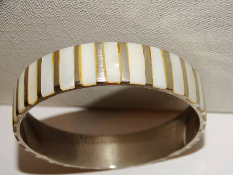 Edelstahl Eingelegtes Perlmutt Armband von TreasureHuntingSpot