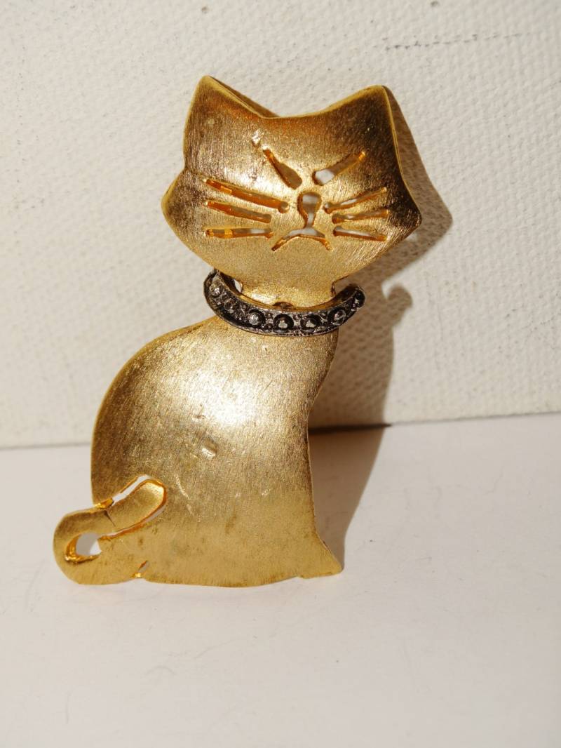Gold Ton Ultra Handwerk Signiert Katze Brosche von TreasureHuntingSpot
