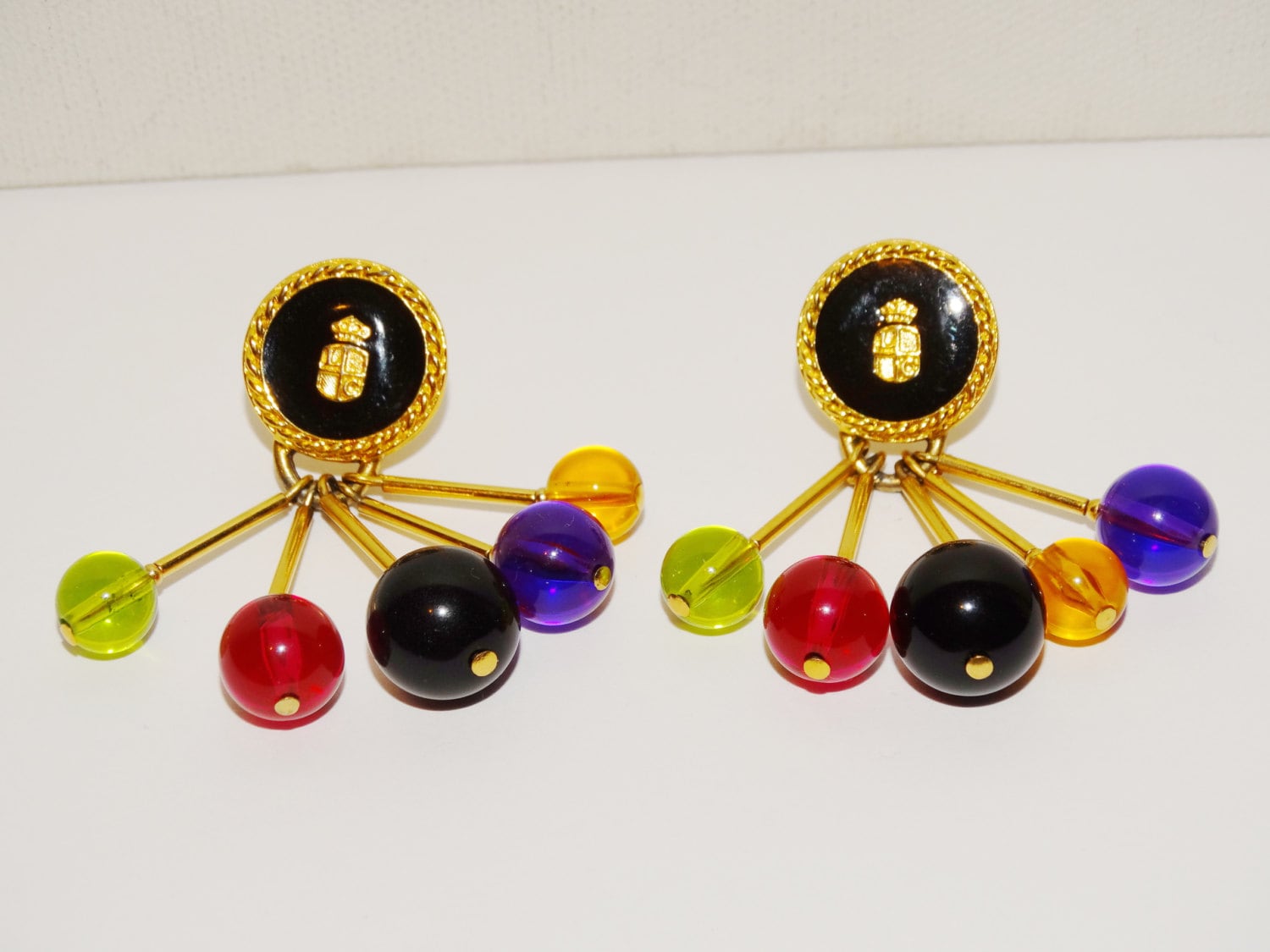 Lci Designer Signierte Multicolor Ohrringe von TreasureHuntingSpot