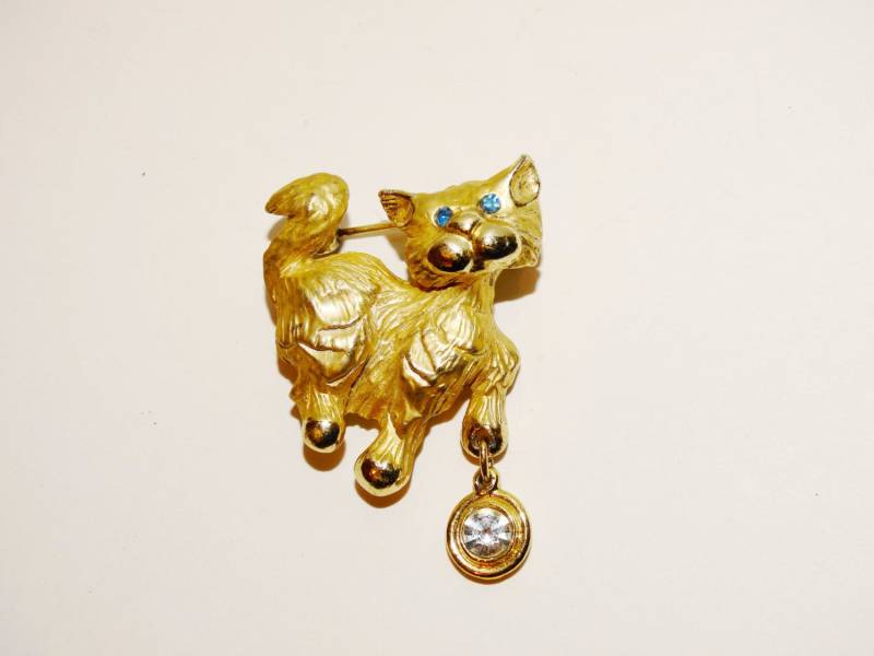 Silberne Katze Mit Kristallblauen Augen/Baumelndem Strass von TreasureHuntingSpot