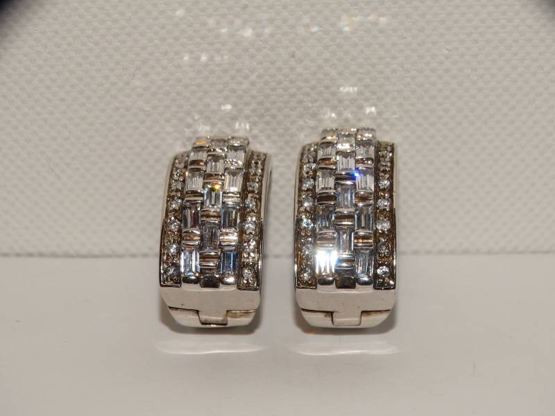 Sterling Silber Runde & Baguettes Funkelnde Stein Ohrringe von TreasureHuntingSpot