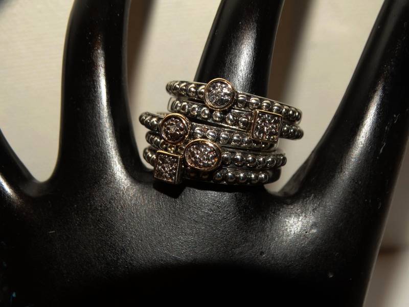 T & C. Seltene Sterling 14K Yg Kleine Echte Center Diamond Staking Ringe. Größe 7. Bitte Wählen von TreasureHuntingSpot