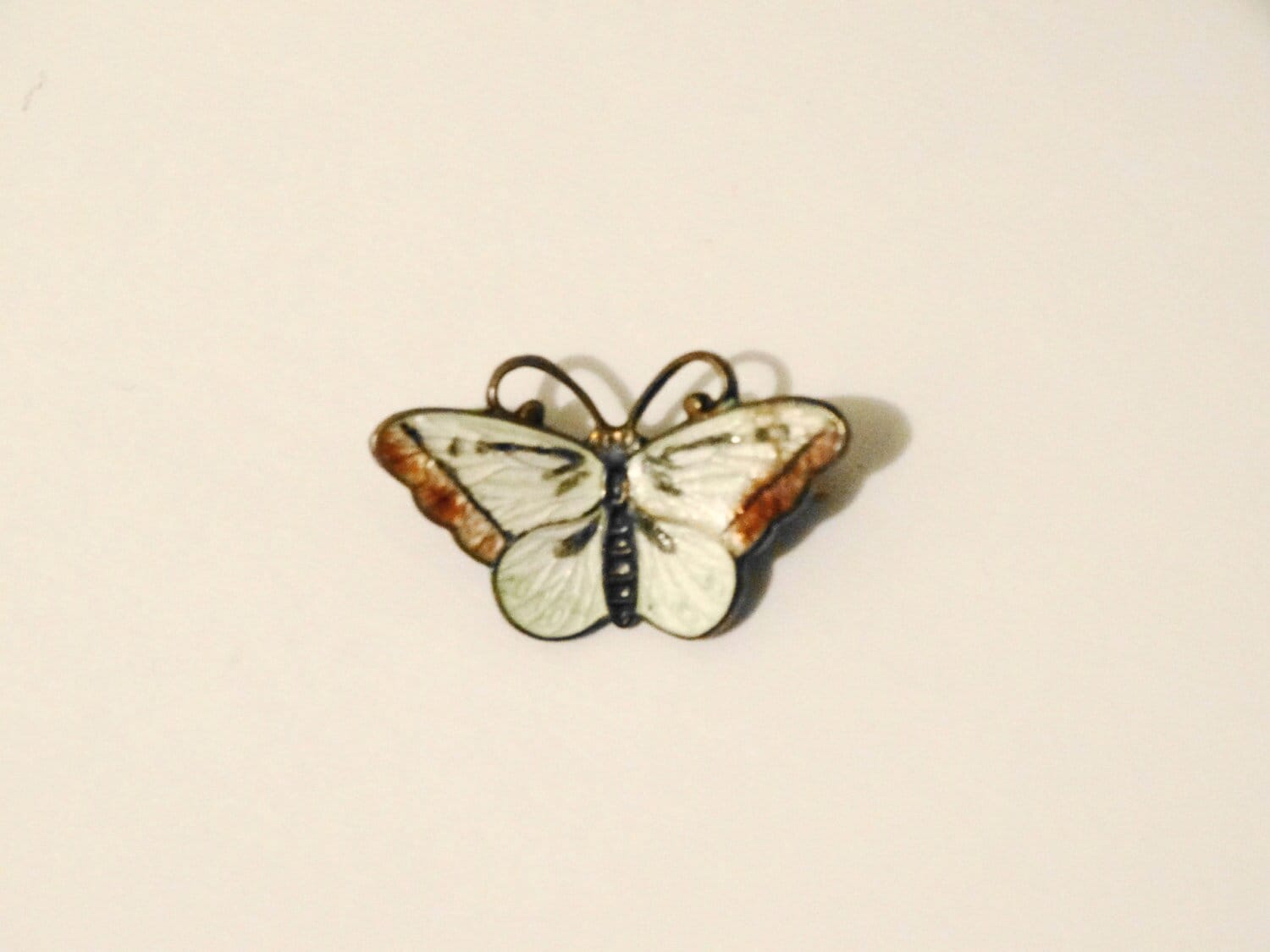 Tina Oxager Sterling Silber Gestempelte Wunderschöne Emaillierte Schmetterling Brosche Tina Oxager Sterling Silber Gestempelte Wunderschöne Emaillierte Schmetterling Brosche von TreasureHuntingSpot