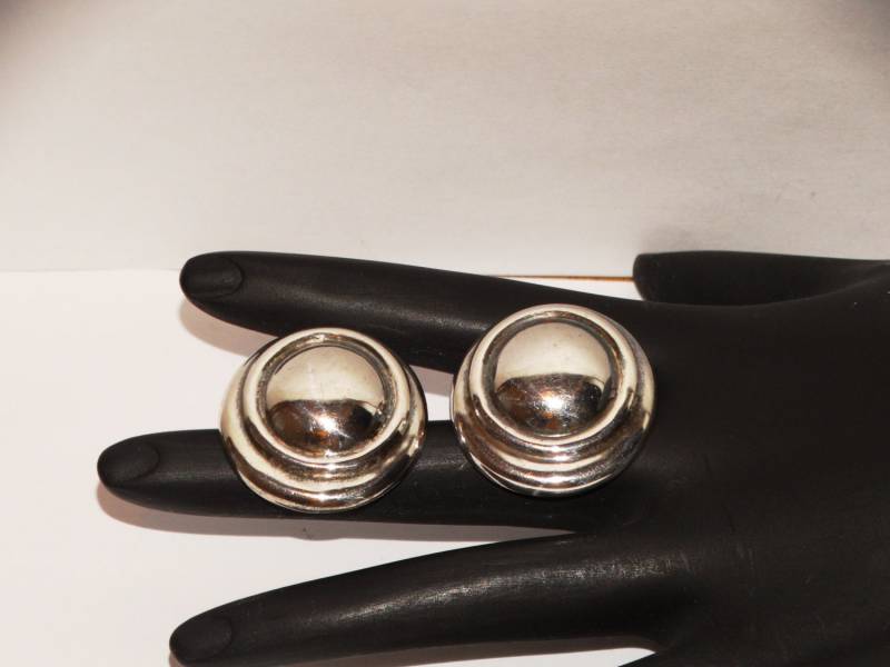 Vintage Wunderschöne Sterling 1" Durchmesser Ohrringe. 8 Gramm Gewicht von TreasureHuntingSpot