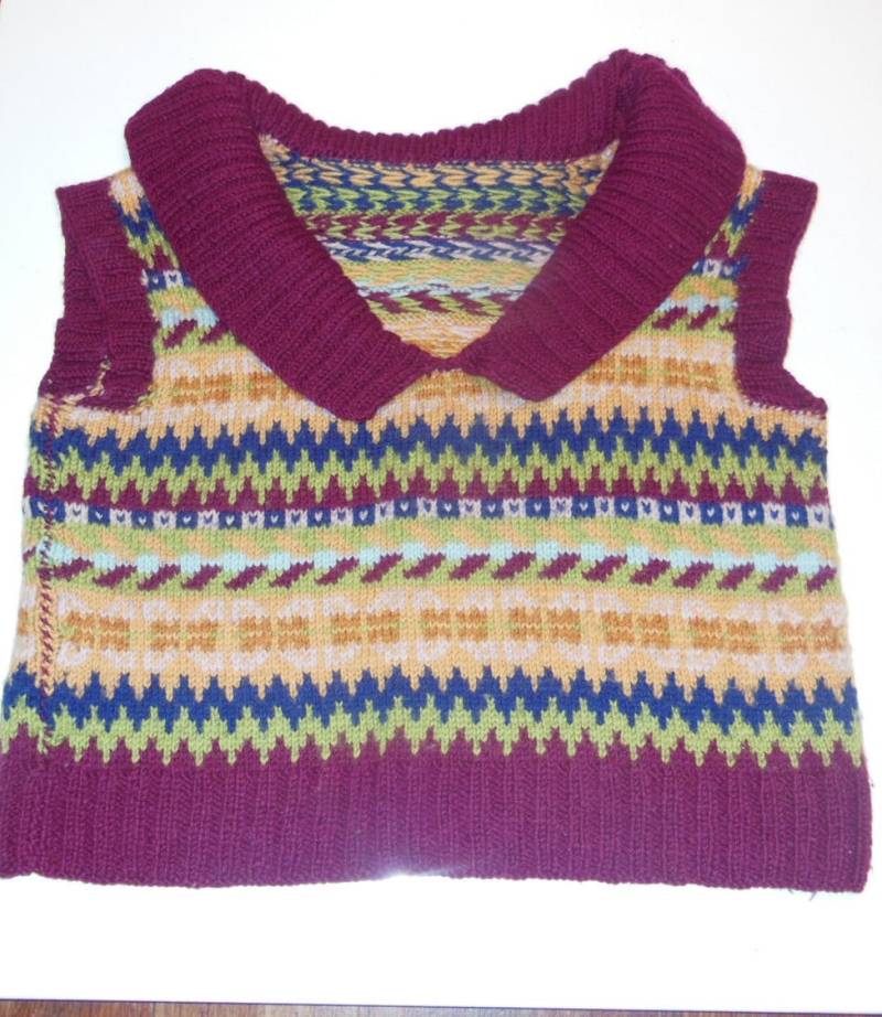 Vintage Weste Rot Weinrot Handgemusterte Vintage Weste Rot Weinrot Handgemusterte von TreasureTimeCapsule