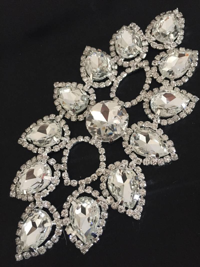 strass, Braut Applikation, Dekor Für Ein Kleid, Diy Hochzeit, Hochzeitszubehör strass, Braut Applikation, Dekor Für Ein Kleid, Diy Hochzeit, Hochzeitszubehör von TreasureTrimmings