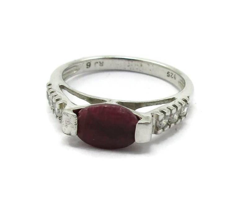 925 Sterling Silber Ring Fuchsia Cz Zirkonia Größe 6 Solitär Cocktail Vintage Kostüm Schmuck Geschenk Ideen Nachlass Findet 925 Sterling Silber Ring Fuchsia Cz Zirkonia Größe 6 Solitär Cocktail Vintage Kostüm Schmuck Geschenk Ideen Nachlass Findet von TreasureTrovebyTish