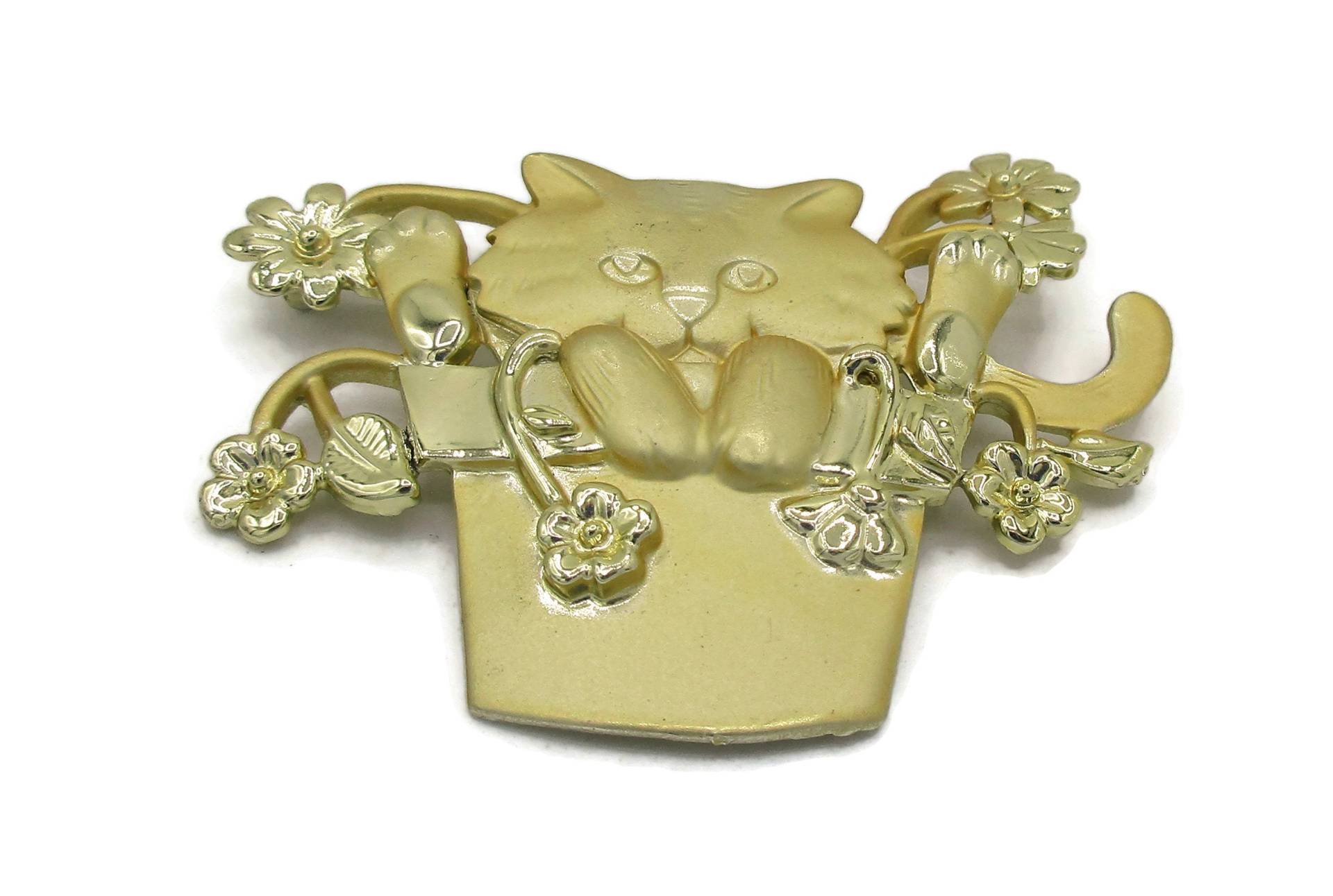 Ajc Katze in Blumentopf Pin Gold Brosche Figural Vintage Kostüm Schmuck Geschenkideen Designer Signiert Schal Clip Ajc Katze in Blumentopf Pin Gold Brosche Figural Vintage Kostüm Schmuck Geschenkideen Designer Signiert Schal Clip von TreasureTrovebyTish
