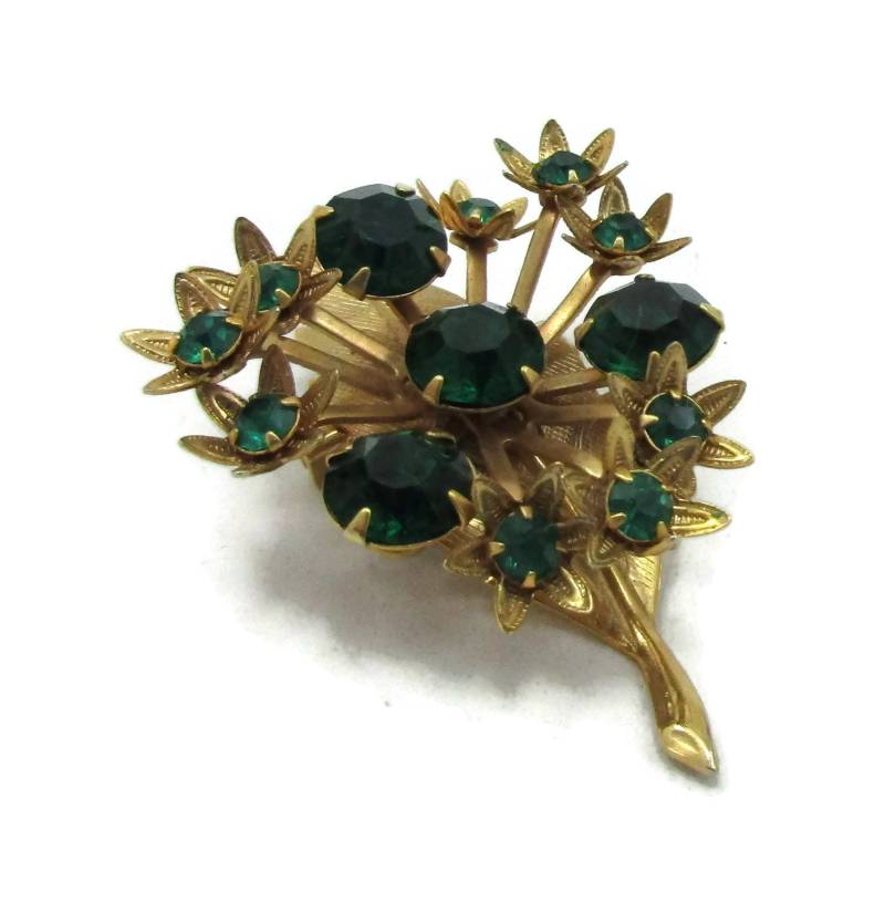 Grüne Strass Brosche Starburst Prong Set Gold Ton Pin High End Vintage Schmuck Designer Braut Strauß Weihnachtsgeschenk von TreasureTrovebyTish