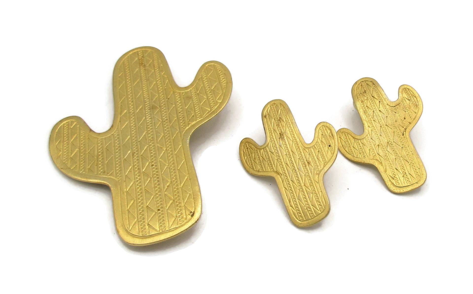 Jj Jonette Gold Ton 1988 Kaktus Post Ohrringe Brosche Set Pin Modernist Vintage Signiert Kostüm Schmuck Designer Signiert Jj Jonette Gold Ton 1988 Kaktus Post Ohrringe Brosche Set Pin Modernist Vintage Signiert Kostüm Schmuck Designer Signiert von TreasureTrovebyTish