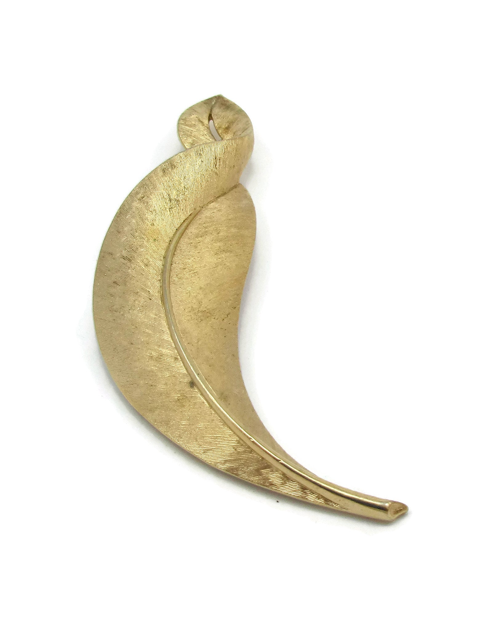 Krone Trifari Matt Gebürstet Gold Ton Große Pin Blatt Brosche 1960Er Jahre Strukturierte Designer Runway Estate Kostüm Vintage Zeichen von TreasureTrovebyTish