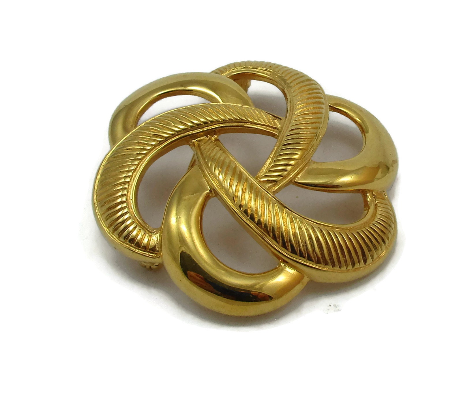 Monet Goldton Verdrehte Brosche Geflochten Gold Vintage Modeschmuck Mode Schmuck Designer Schal Pin 1970Er Jahre Geschenkideen von TreasureTrovebyTish