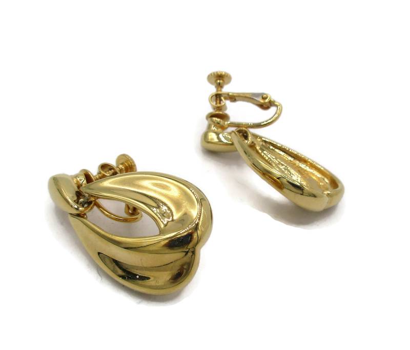 Napier Gold Ohrringe Ohrclips Hänger Tropfen Mod 1980Er Designer Signiert Vintage Nachlass Modeschmuck Geschenkideen Modernist von TreasureTrovebyTish