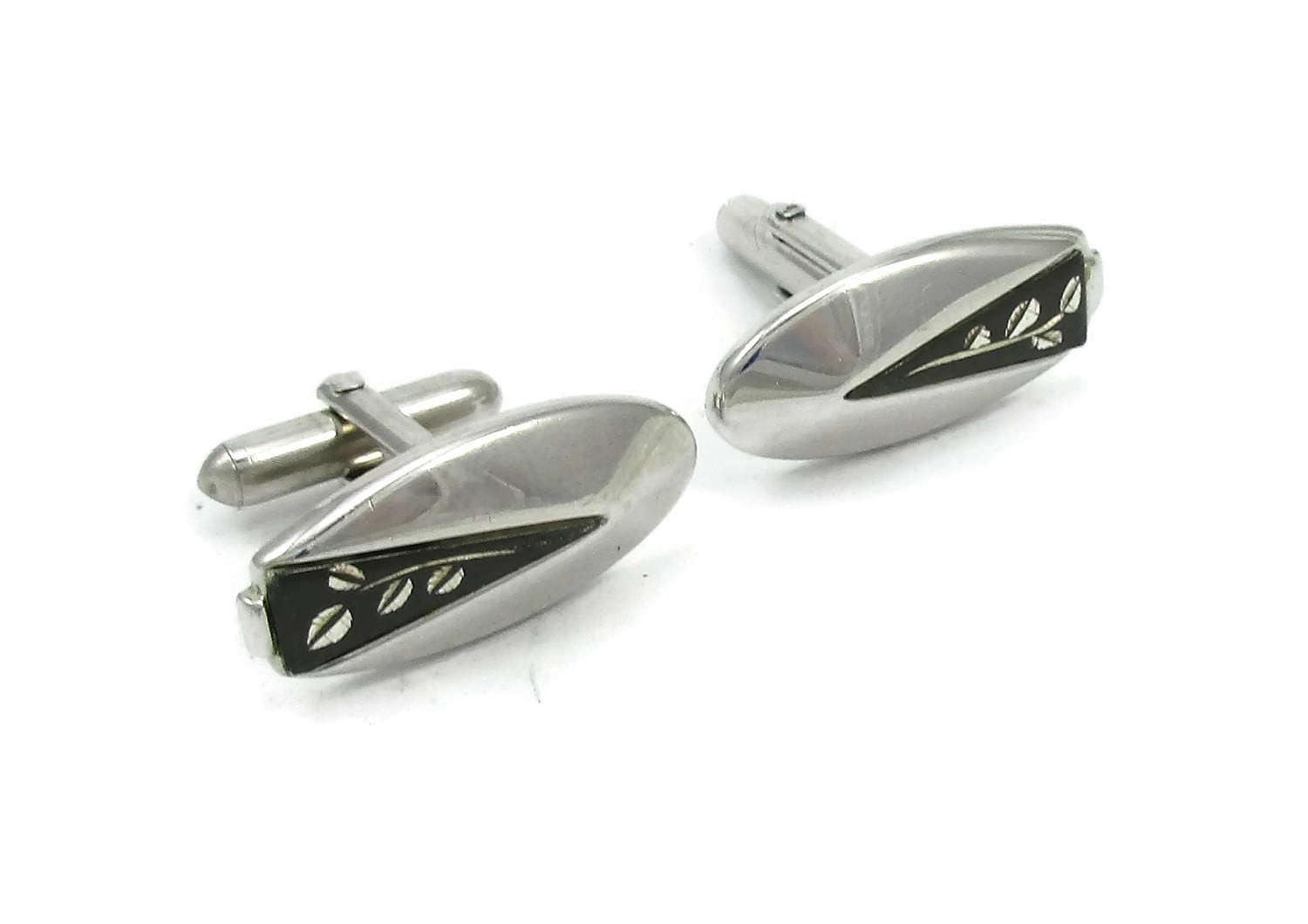 Oval Ekels Win Silber Ton Schwarz Emaille Manschettenknöpfe Mid Century Mod Designer Signiert Vintage Mens Geschenk Idee Väter Tag Geschenk von TreasureTrovebyTish