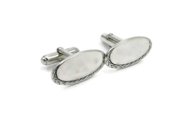 Ovale Silber Ton Manschettenknöpfe Können Graviert Mid Century Mod Designer Signiert Vintage Mens Geschenk Idee Väter Tag Vorhanden von TreasureTrovebyTish