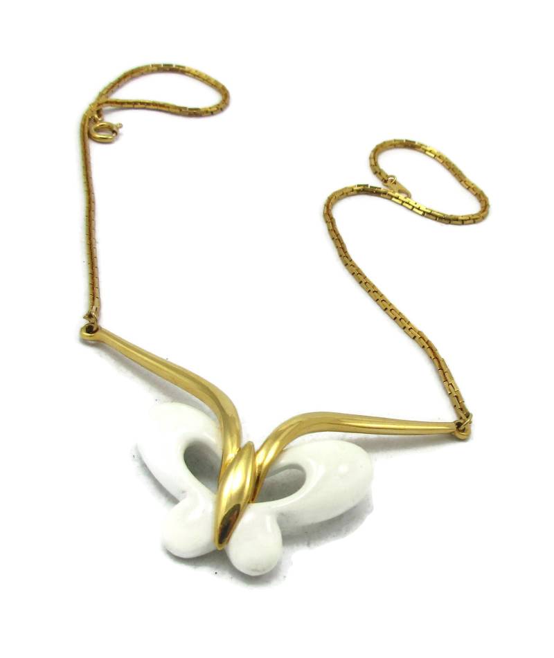 Unsignierte Trifari White Enamel Chain Gold Tone Necklace Butterfly Modernist Vintage Jewelry Estate Designer Signiert 15 Zoll Runway High End von TreasureTrovebyTish