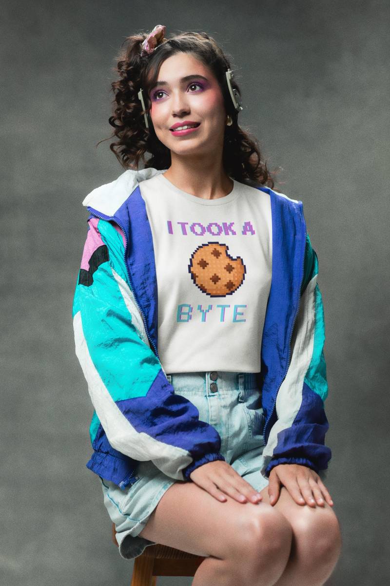 Ich Nahm Ein Byte-Cookie-Wortspiel-T-Shirt | Programmierer Geschenk von TreasureVanture