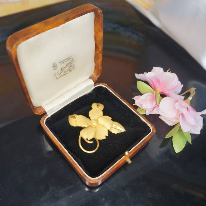 Vintage Silber Brosche, Wildrose Vermeer Vergoldete Blumen Brosche 9 Gramm, Große Und Elegante Bond Boyd, 129 Vintage Silber Brosche, Wildrose Vermeer Vergoldete Blumen Brosche 9 Gramm, Große Und Elegante Bond Boyd, 129 von Treasurebox4you