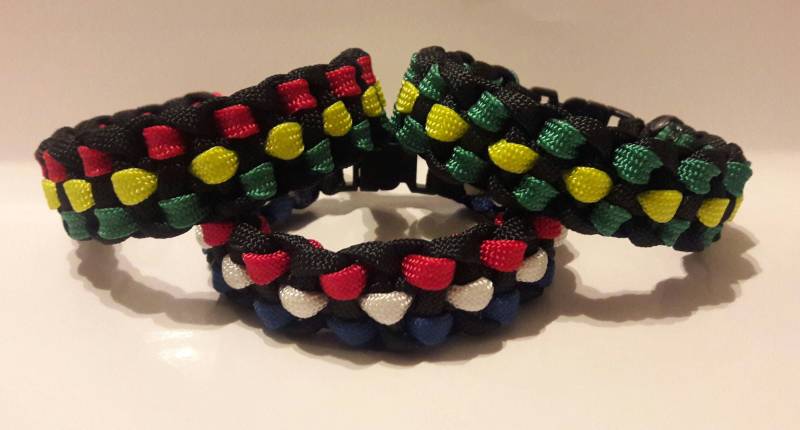 Schachbrettmuster Paracord Armband Rasta, Jamaika, Usa Farben von TreasuresByToya